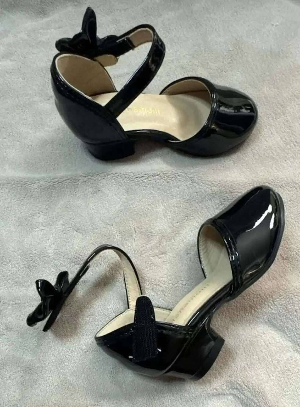 Hehainom Girls Black Patent Mary Jane Low Block Heels with Bow